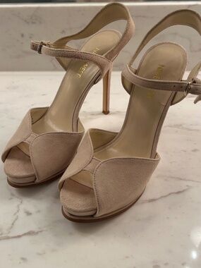 Nine West Nude Suede Ankle Strap Heels Women's Size 5.5M